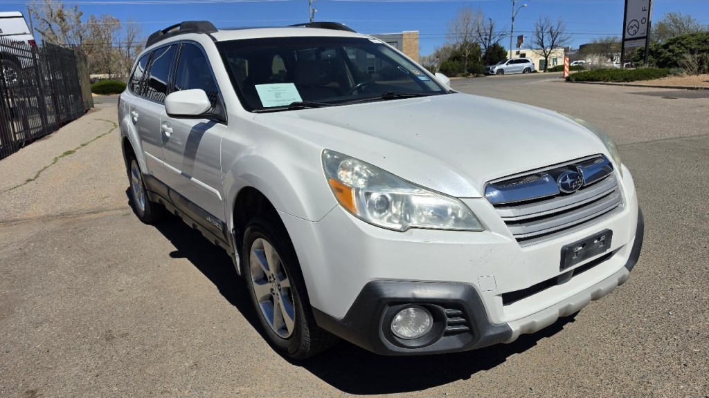 2014 Subaru Outback Image 5