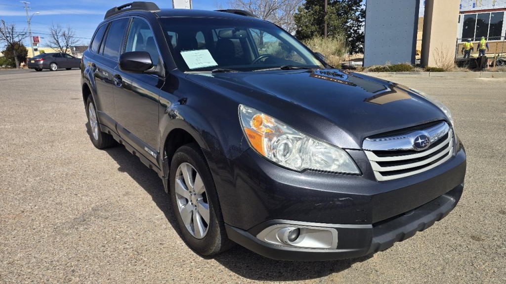 2011 Subaru Outback Image 5