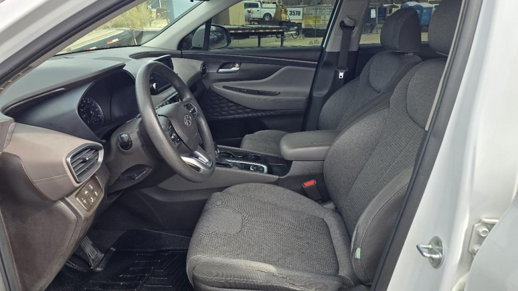 2019 Hyundai Santa Fe Image 9
