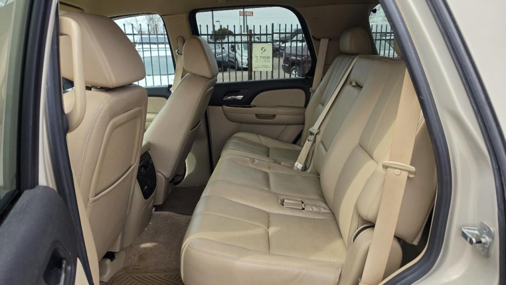 2008 Chevrolet Tahoe Image 11