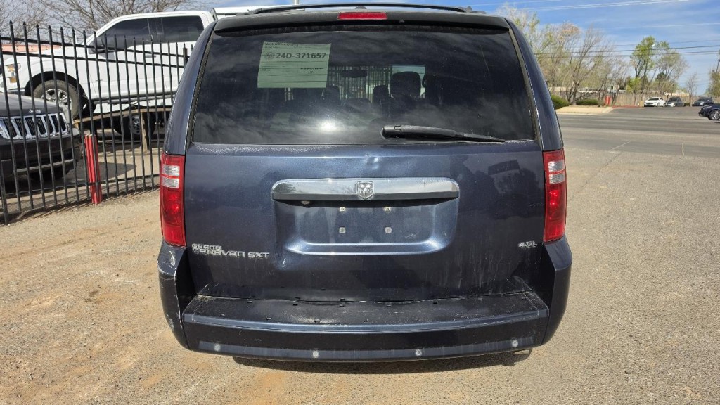 2008 Dodge Grand Caravan Image 3