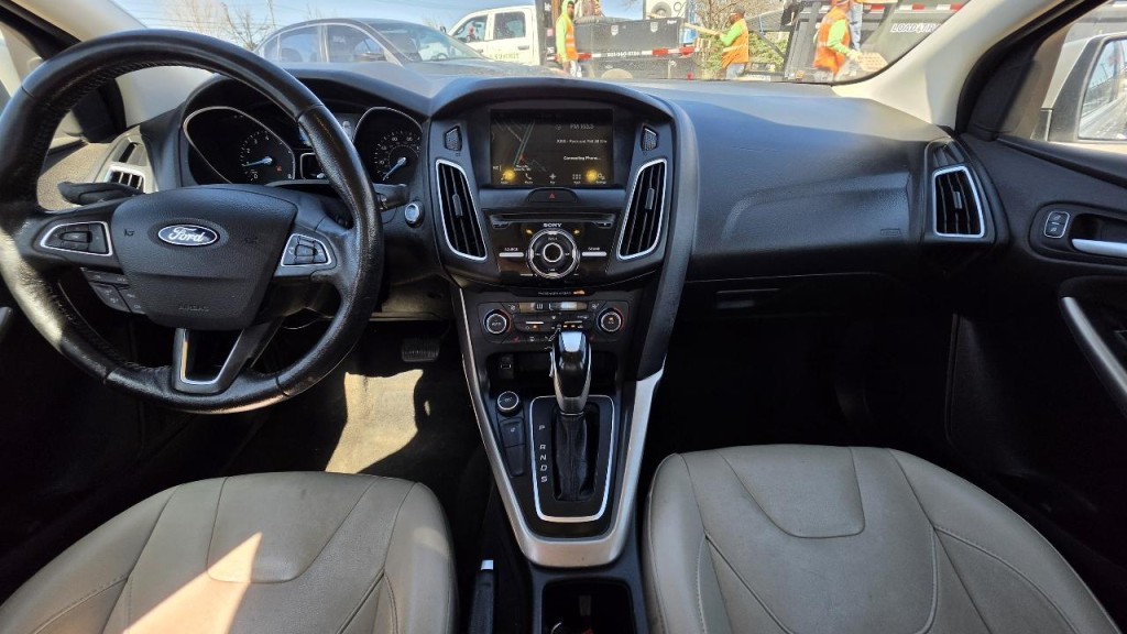 2017 Ford Focus Image 8