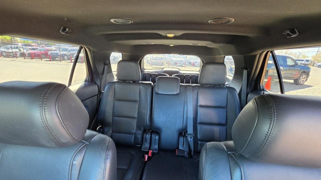 2015 Ford Explorer Image 11
