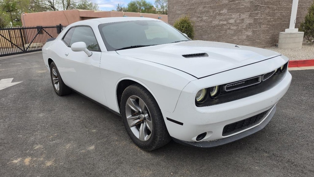 2015 Dodge Challenger Image 5