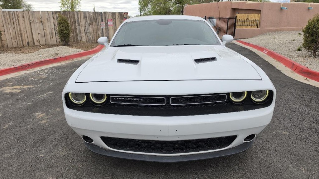 2015 Dodge Challenger Image 6