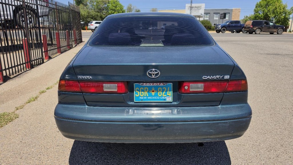 1998 Toyota Camry Image 3