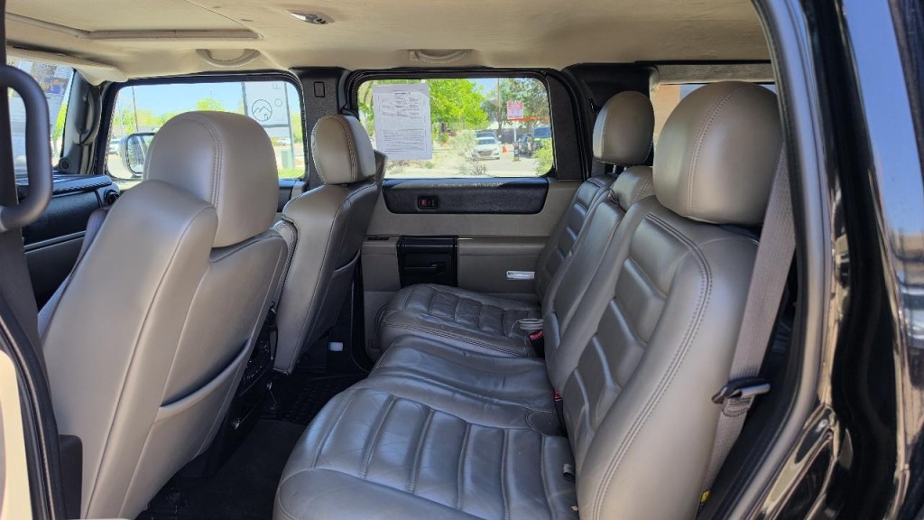 2005 HUMMER H2 Image 10