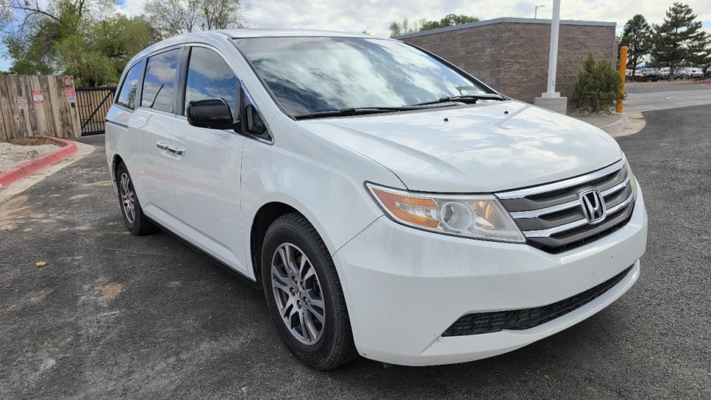 2012 Honda Odyssey Image 5
