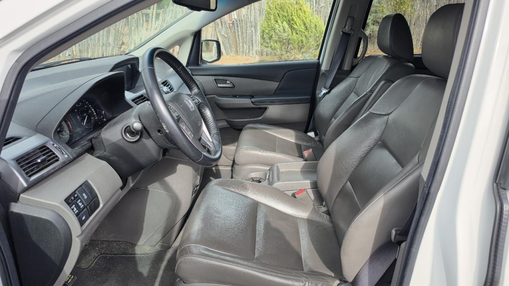 2012 Honda Odyssey Image 9