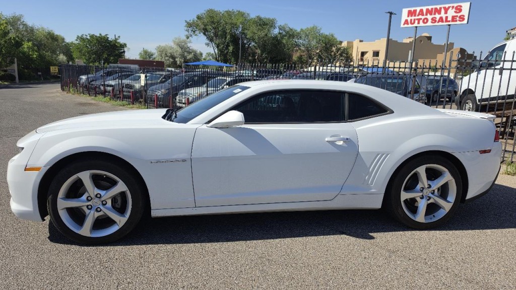 2015 Chevrolet Camaro Image 2