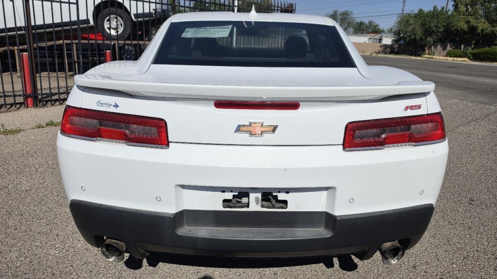 2015 Chevrolet Camaro Image 3