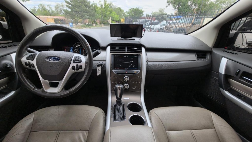 2012 Ford Edge Image 8