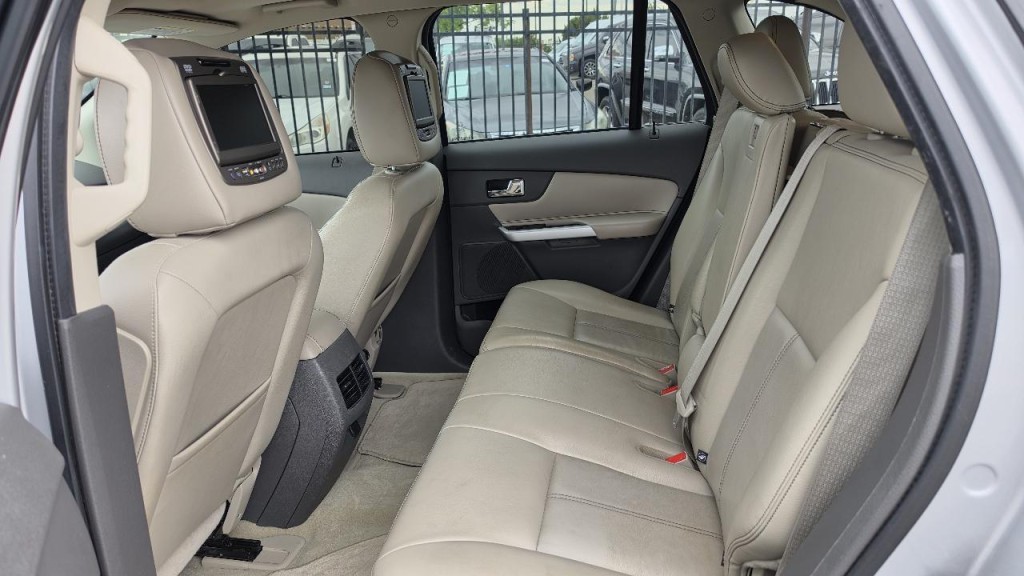 2012 Ford Edge Image 10
