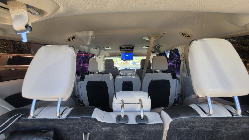 2018 Chrysler Pacifica Image 4