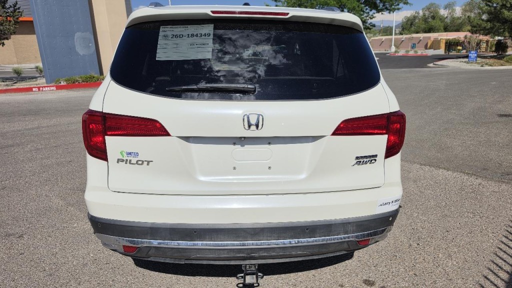 2017 Honda Pilot Image 3