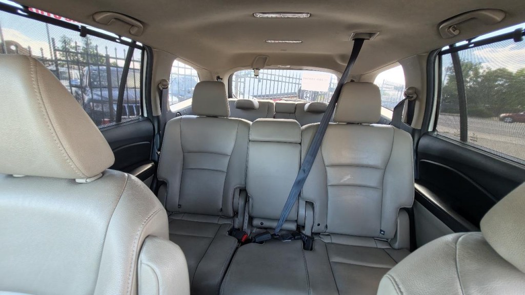 2017 Honda Pilot Image 11