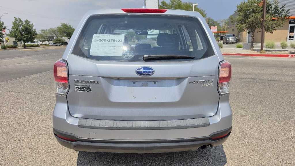 2017 Subaru Forester Image 3