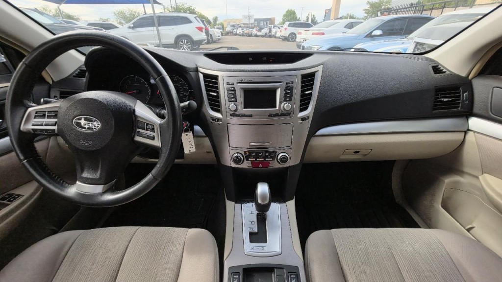 2014 Subaru Outback Image 8