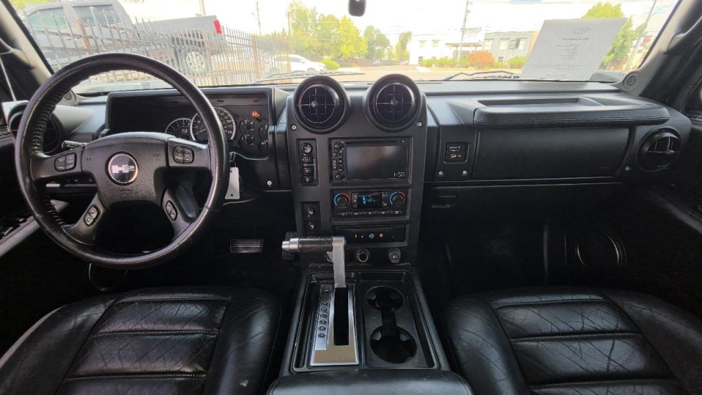 2005 HUMMER H2 Image 8
