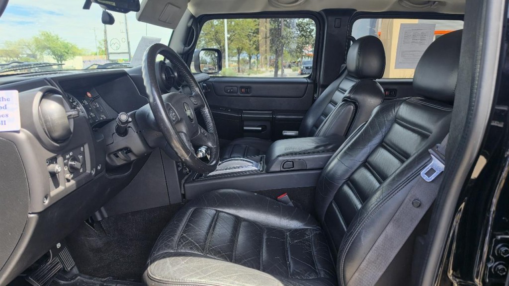 2005 HUMMER H2 Image 9