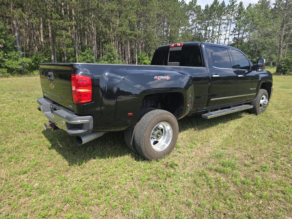 2015 Chevrolet Silverado 1500 Image 9