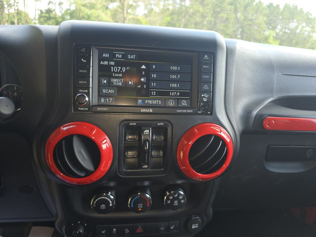 2015 Jeep Wrangler Unlimited Image 12