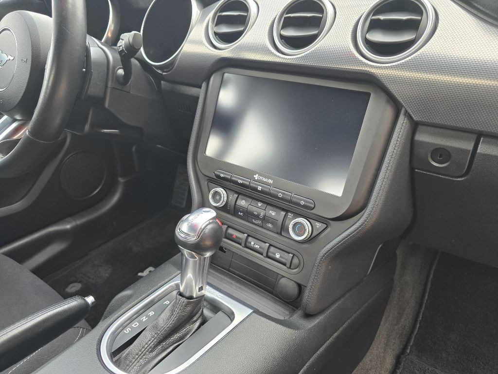 2018 Ford Mustang Image 17