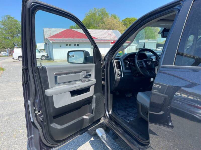 2018 RAM 1500 Image 7