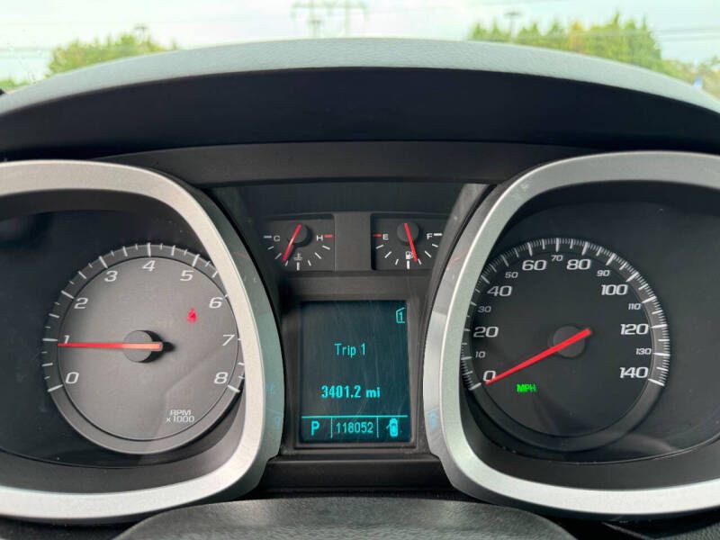 2011 Chevrolet Equinox Image 11
