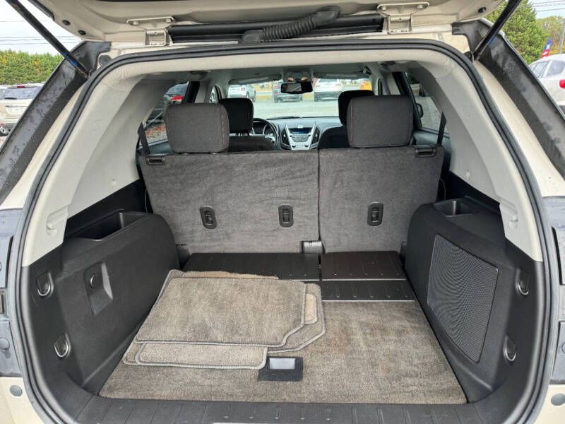 2011 Chevrolet Equinox Image 17