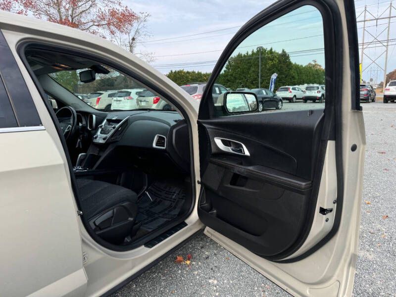 2011 Chevrolet Equinox Image 20