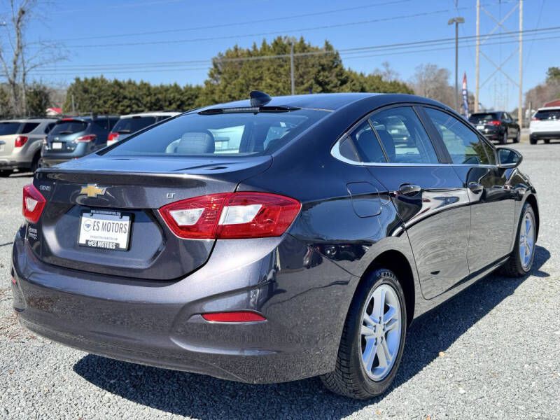 2017 Chevrolet Cruze Image 4