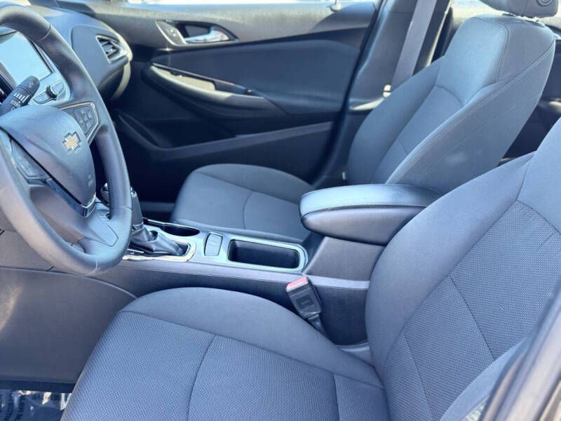 2017 Chevrolet Cruze Image 8