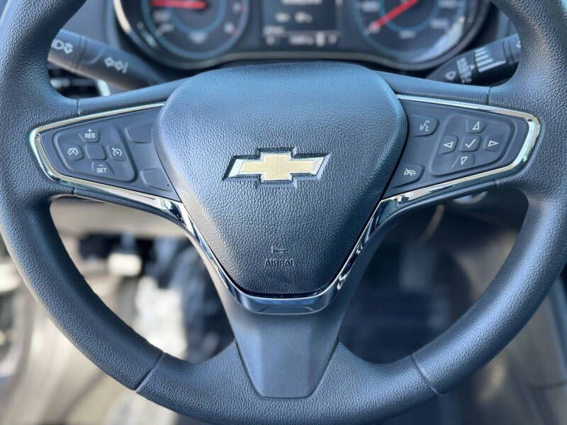 2017 Chevrolet Cruze Image 9