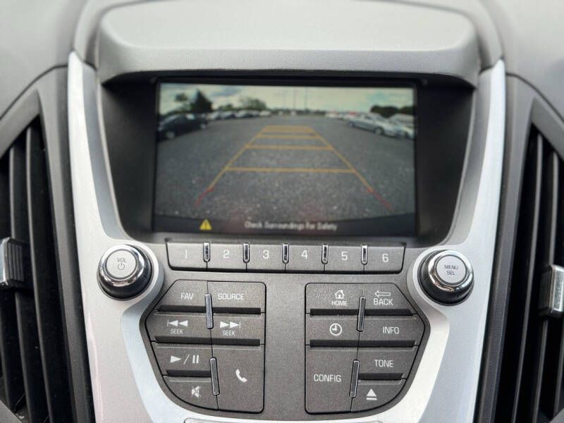 2015 Chevrolet Equinox Image 12