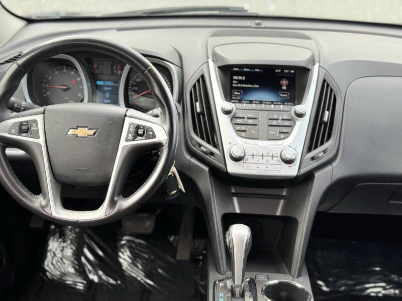 2015 Chevrolet Equinox Image 15