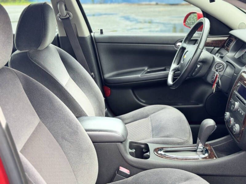 2013 Chevrolet Impala Image 17