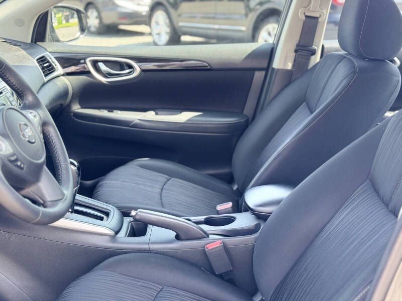 2018 Nissan Sentra Image 8