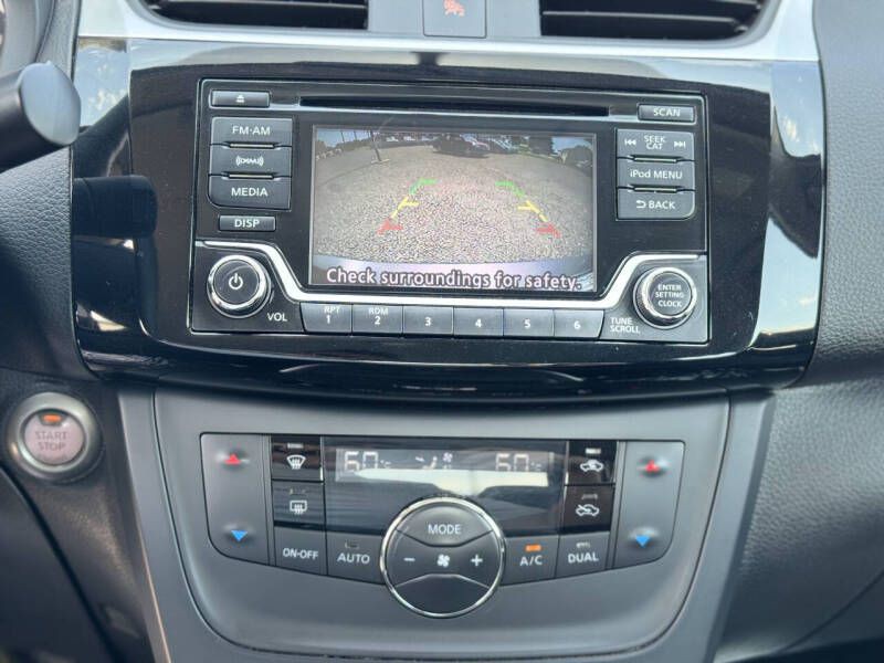 2018 Nissan Sentra Image 11