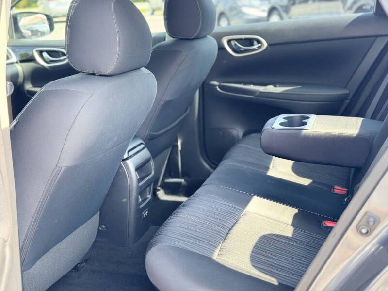 2018 Nissan Sentra Image 13