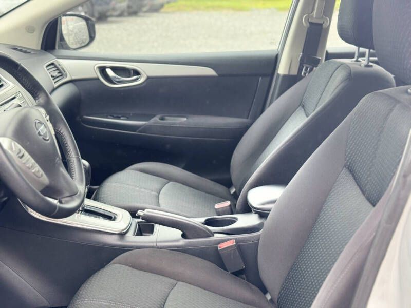 2014 Nissan Sentra Image 8