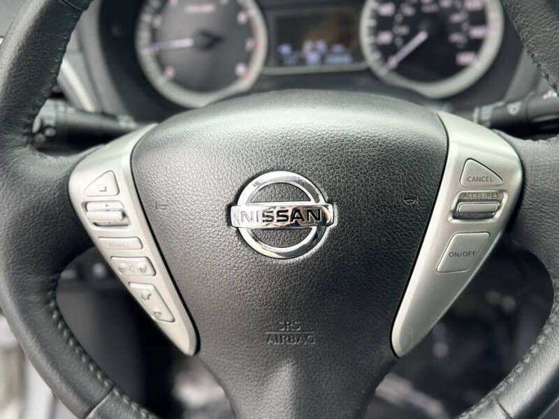 2014 Nissan Sentra Image 9