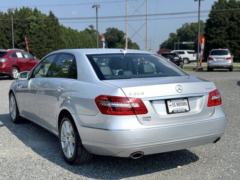 2013 Mercedes-Benz E-Class Image 3