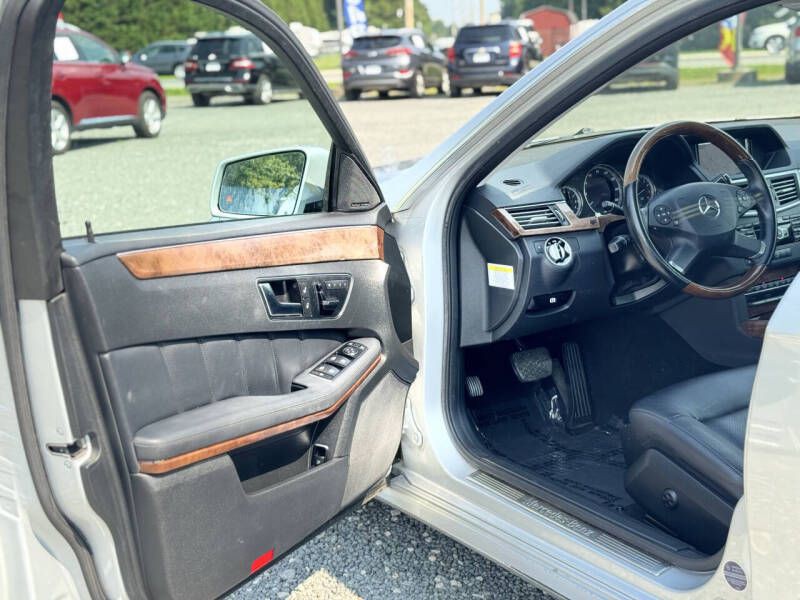 2013 Mercedes-Benz E-Class Image 8