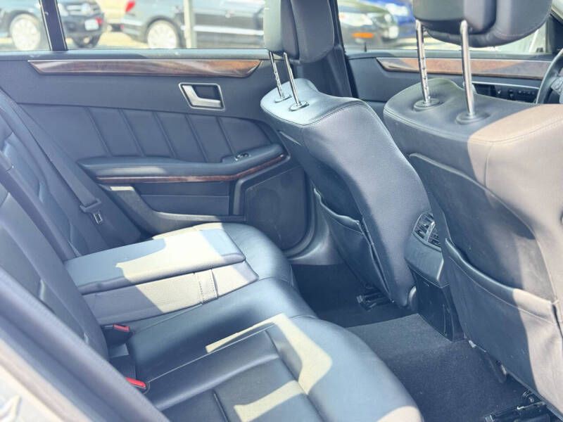 2013 Mercedes-Benz E-Class Image 19