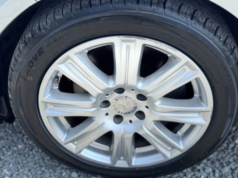 2013 Mercedes-Benz E-Class Image 24