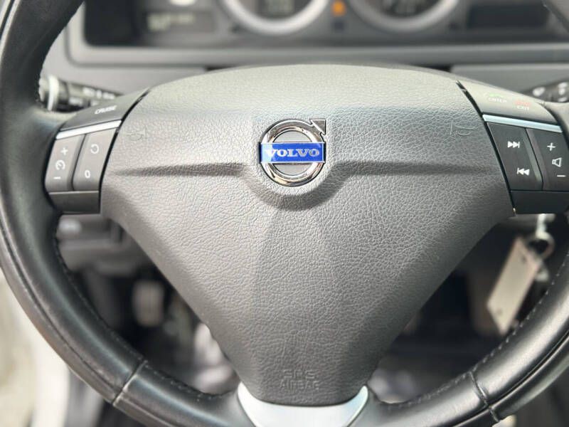 2013 Volvo XC90 Image 10