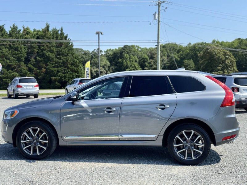 2016 Volvo XC60 Image 2