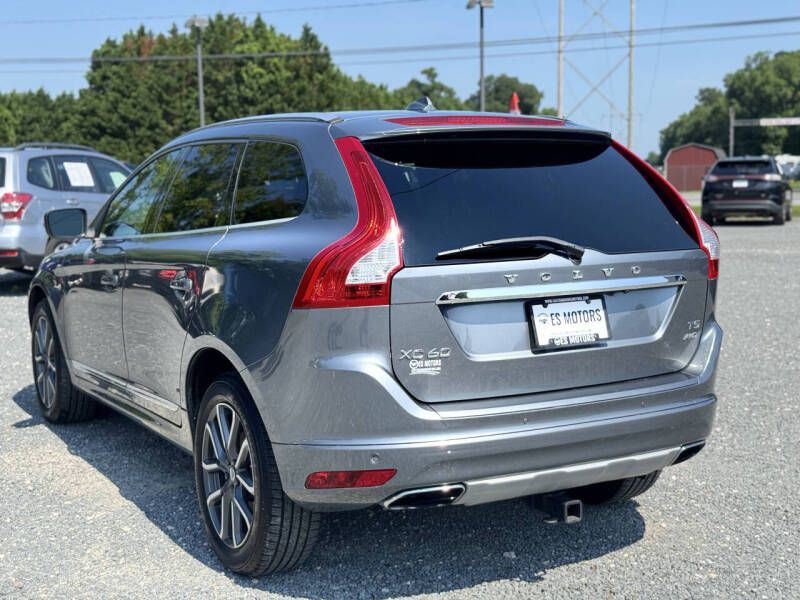 2016 Volvo XC60 Image 3