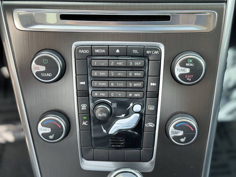 2014 Volvo XC60 Image 11